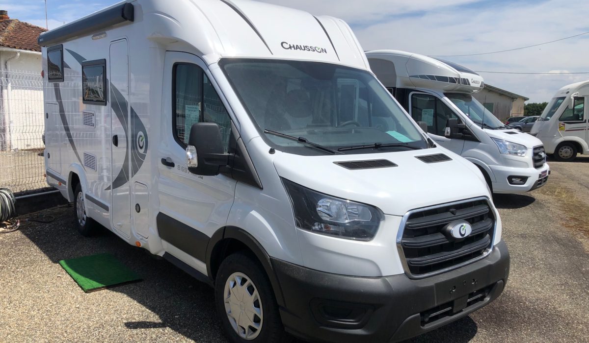 Chausson s697 first line